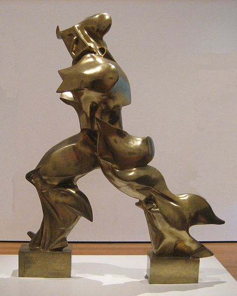481px-'Unique_Forms_of_Continuity_in_Space',_1913_bronze_by_Umberto_Boccioni
