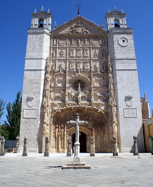 640px-Fachada_de_la_iglesia_conventual_de_San_Pablo_(Valladolid)