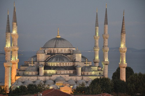 1024px-Sultan_Ahmed_Mosque-Blue_Mosque-at_dusk
