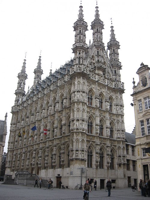 640px-Leuven,_stadhuis